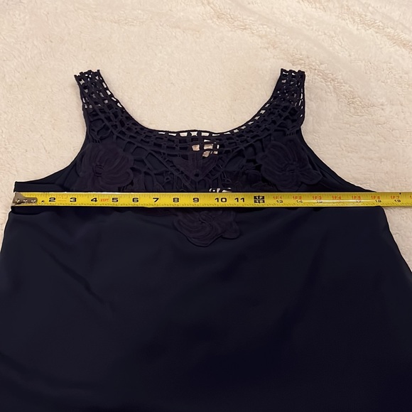 Japna Sleeveless Blouse
Size: Large
Color: Blue - Picture 8 of 9